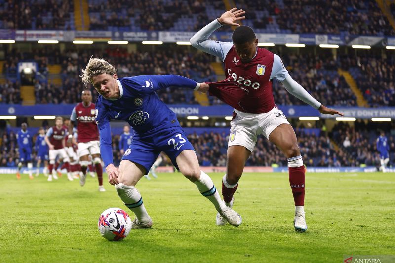 Chelsea dipermalukan 0-2 di kandang sendiri oleh Aston Villa