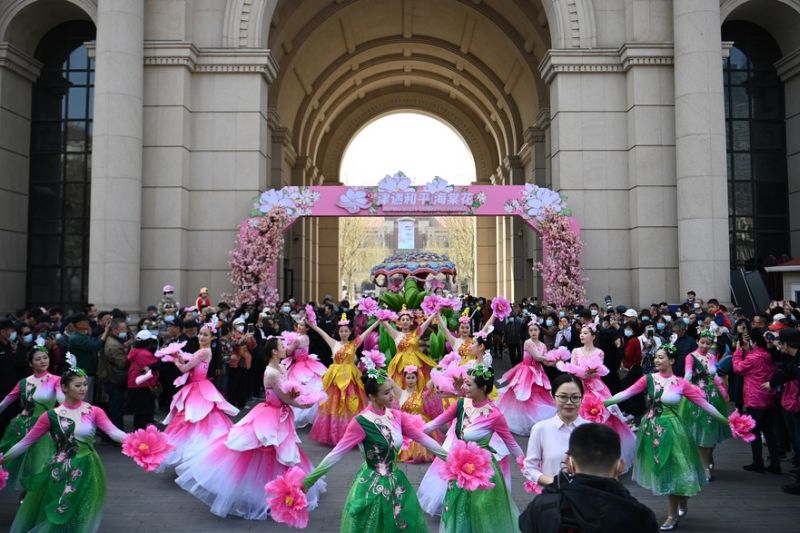 Musim mekar bunga crabapple China tingkatkan pariwisata di Tianjin