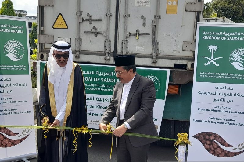 Indonesia menerima 100 ton kurma dari Arab Saudi
