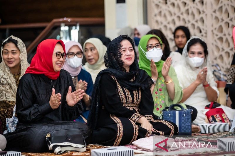 Humaniora: Puan beri santunan yatim piatu di Masjid At-Taufiq