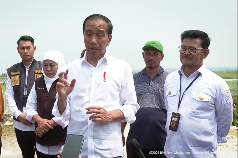 Jokowi mengimbau petani untuk menggunakan pupuk organik lokal