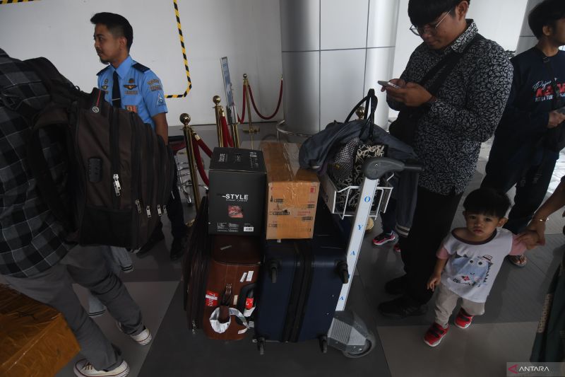 ARUS MUDIK BANDARA MUTIARA PALU