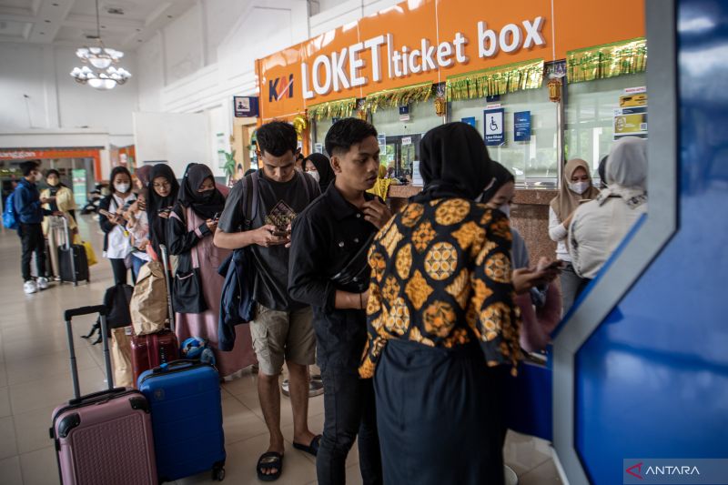 Arus Mudik Di Stasiun Kertapati