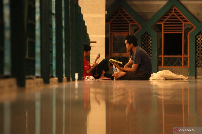 Asal mula dan sejarah itikaf dalam ajaran Islam