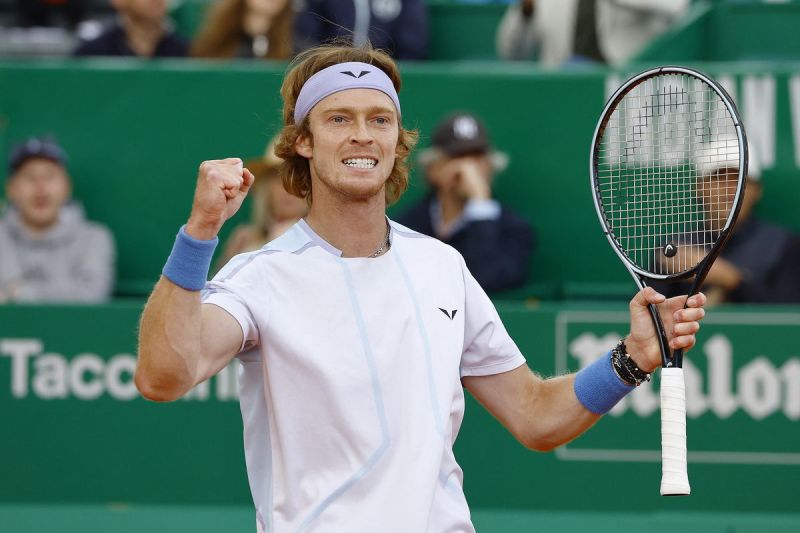 Rune tekuk Sinner untuk tantang Rublev di final Monte Carlo Masters