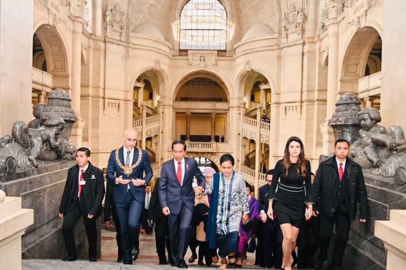 Presiden Jokowi dan Ibu Negara kunjungi Balai Kota Hannover Jerman