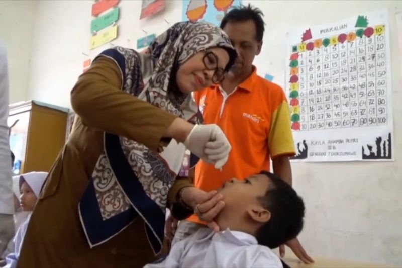 Humaniora: Bio Farma pasok lima juta dosis vaksin polio untuk Jawa Barat
