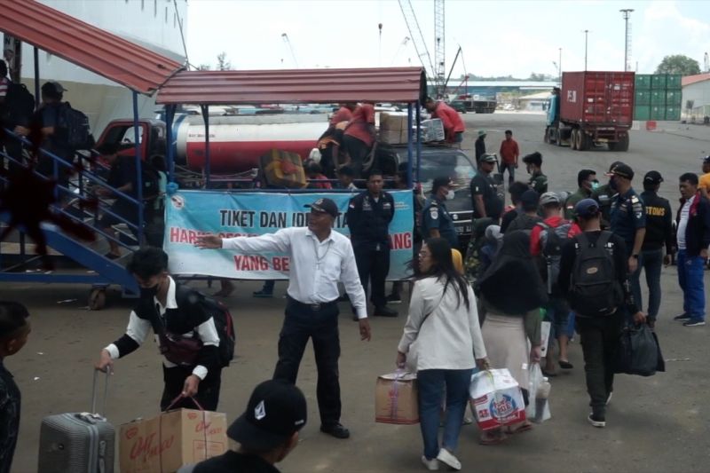 Humaniora: Penuhi kebutuhan pemudik, Pelni Batam tambah armada KM Dorolonda