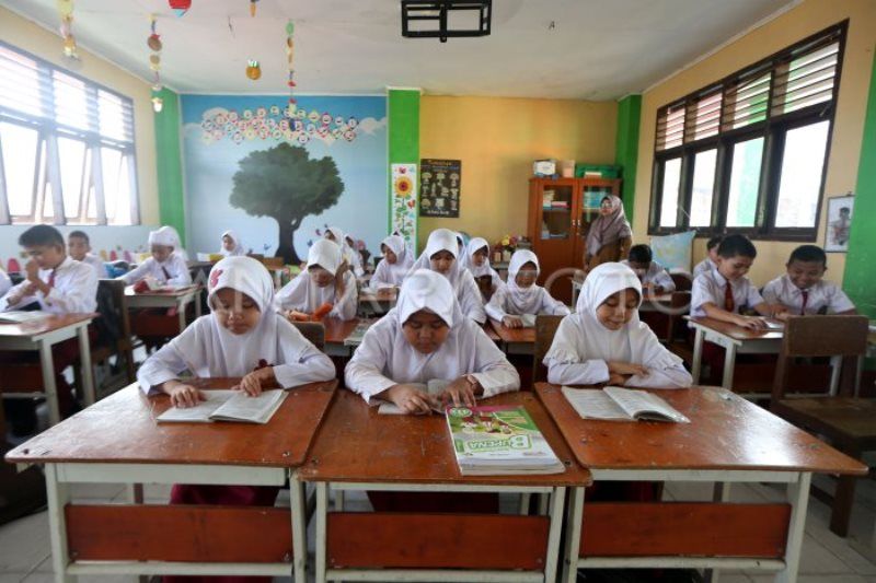 Hari Pertama Sekolah Setelah Libur Lebaran