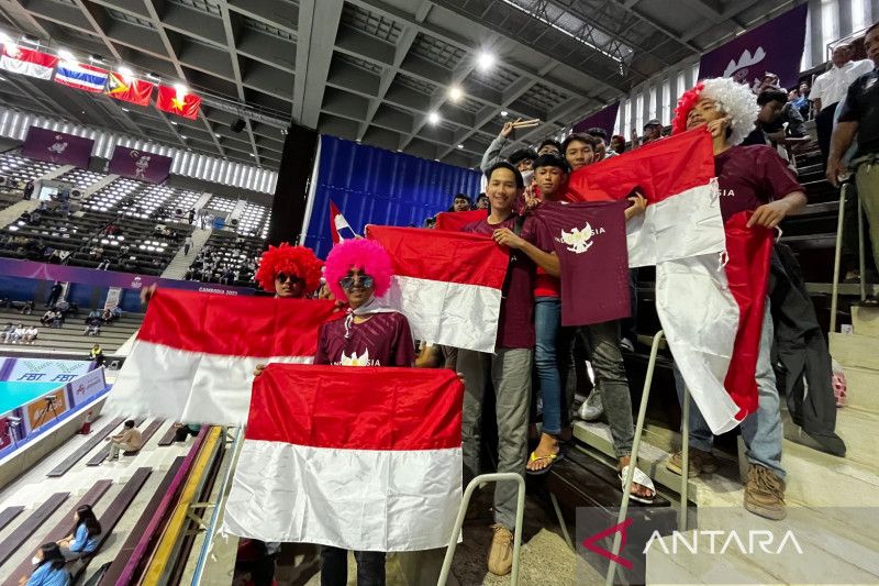 Keseruan WNI di Kamboja beri dukungan untuk timnas di SEA Games