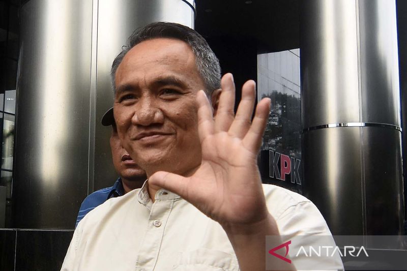 Politisi Partai Demokrat Andi Arief diperiksa KPK