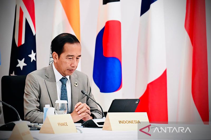 Presiden Jokowi menggelar pertemuan bisnis dengan para pimpinan perusahaan Jepang