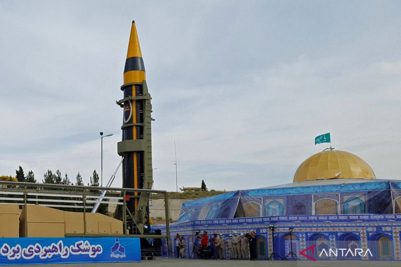 Iran pamerkan rudal Khaibar dengan jangkauan 2.000 km