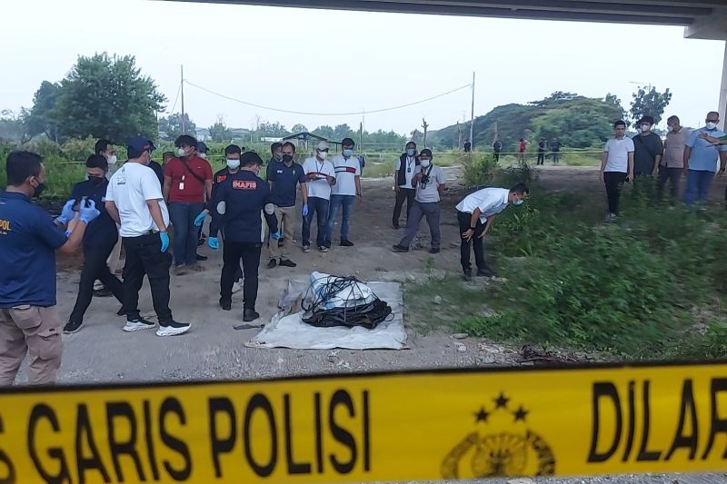 Mayat di kolong Tol Cibici terindikasi korban pembunuhan tempat lain