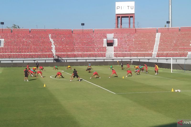 Bali United mengincar pemain muda hasil pembinaan untuk memperkuat skuat