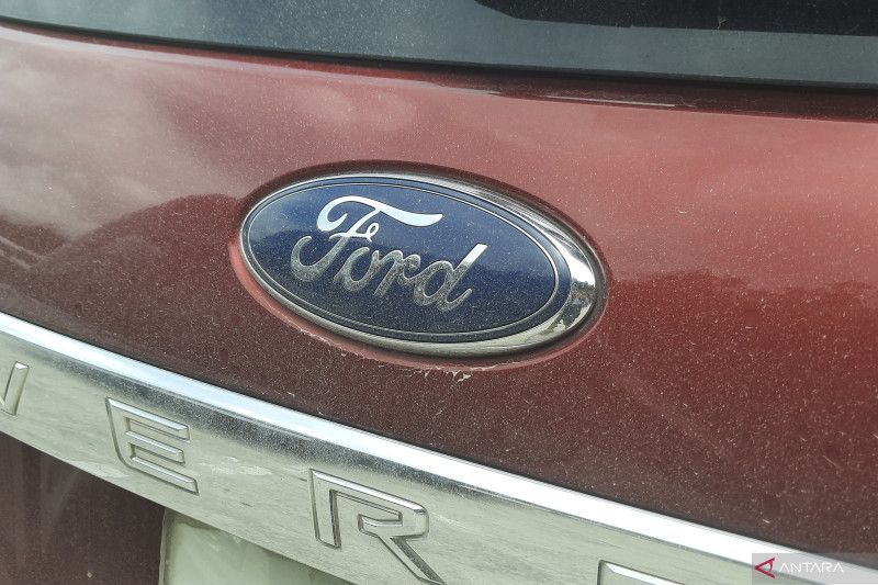 Ford memungkinkan seluruh dealernya menjual kendaraan elektrik