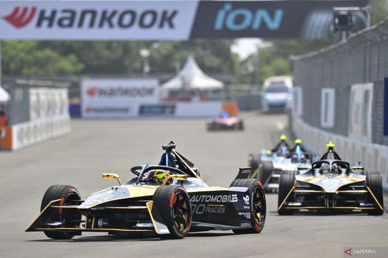 Jakarta kemarin, Formula E hingga 55 penumpang nyaris tenggelam