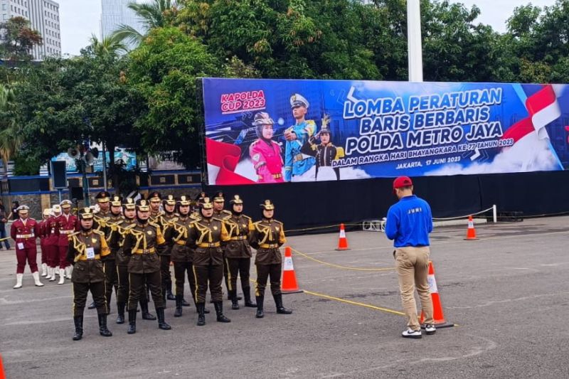 Polda Metro Jaya adakan lomba baris berbaris tingkat SMA