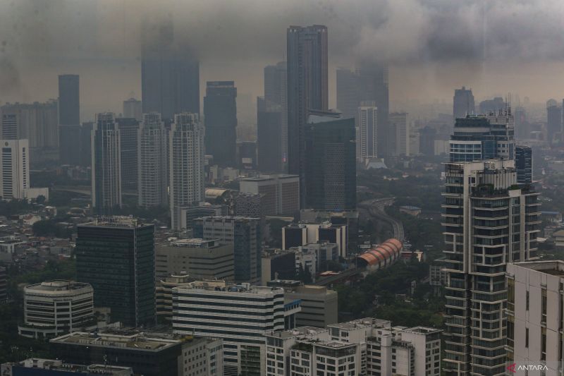 Malam ini sebagian Jakarta diprakirakan hujan ringan