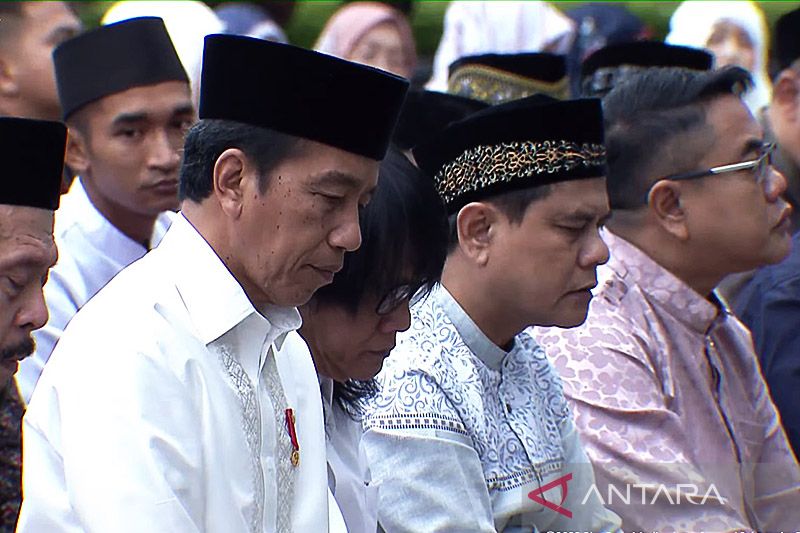 Presiden Jokowi laksanakan shalat Idul Adha di Istana Yogyakarta