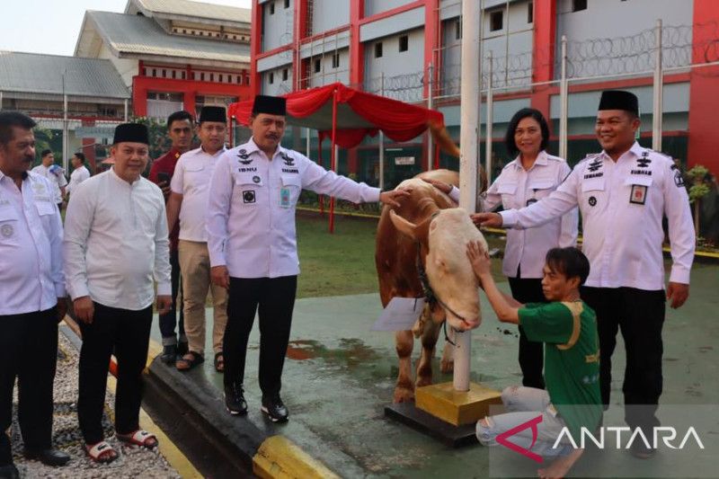 Kanwilkumham DKI distribusi daging kurban lapas/rutan ke warga sekitar