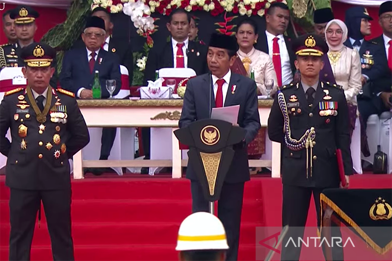 Jokowi ingatkan Polri jangan hanya tajam ke bawah tapi tumpul ke atas