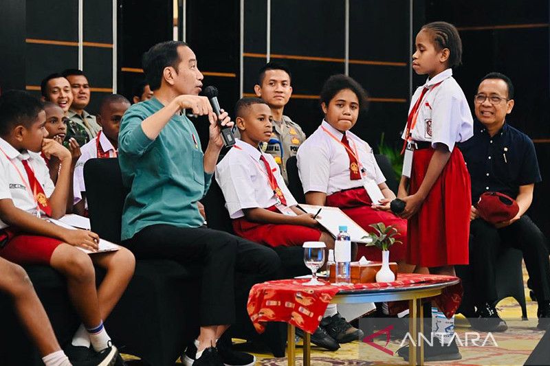 Seorang anak SD tanya Presiden kenapa ibu kota tidak dipindah ke Papua