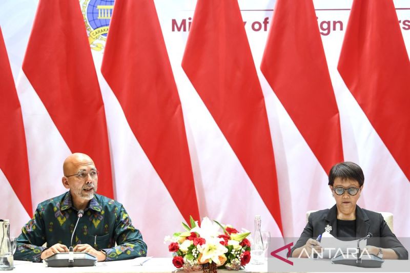 Konferensi pers persiapan pertemuan ASEAN AMM/PMC
