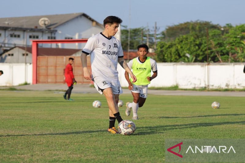 Madura United waspadai semua lini Persik Kediri