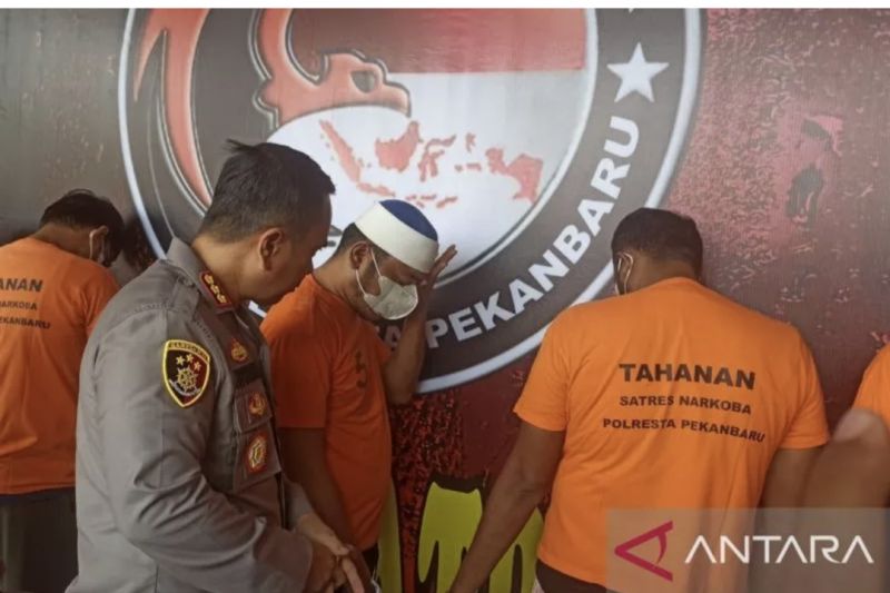 Polresta Pekanbaru sita 4,9 kg sabu-sabu dari tujuh tersangka