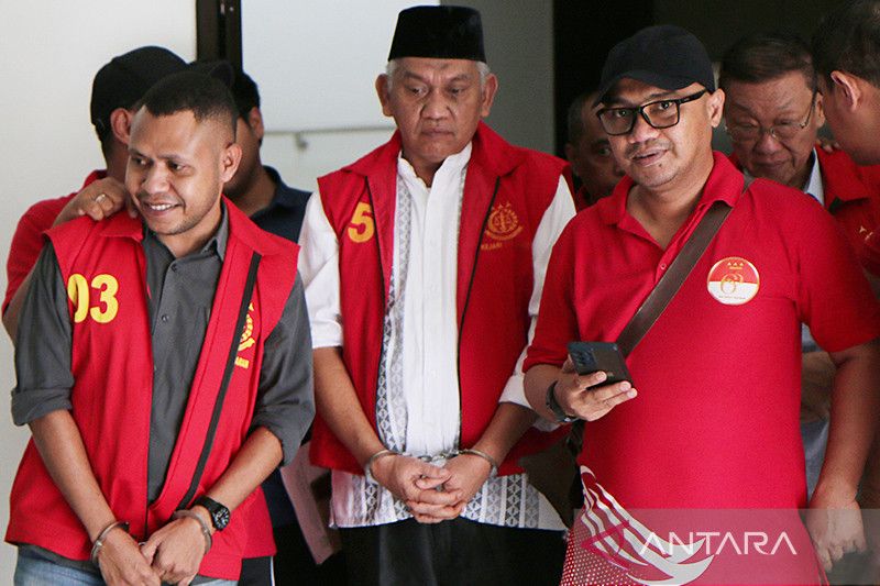 Penyidik Kejati NTB limpahkan tiga tersangka korupsi tambang