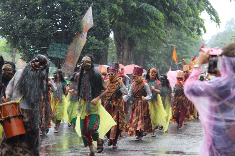 Gubernur Lampung ajak masyarakat lestarikan budaya tuping