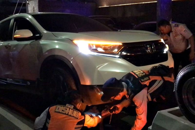 Polres Jaksel tindak 45 kendaraan di Senopati dalam operasi gabungan