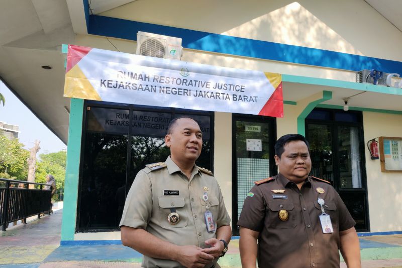 Pemkot Jakbar berkoordinasi dengan Jasa Marga soal warga Tol Angke