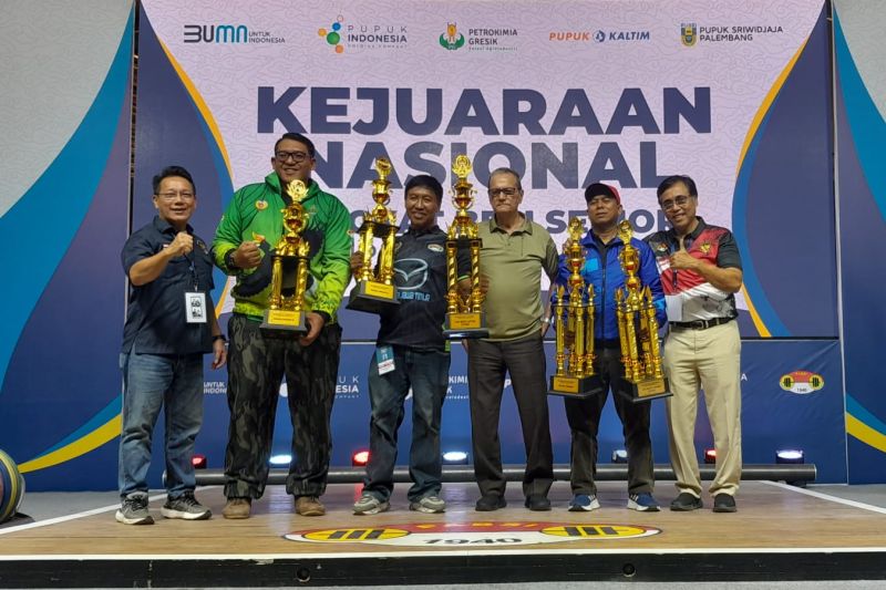 Tuan rumah Jawa Barat juara umum Kejurnas Angkat Besi Senior 2023