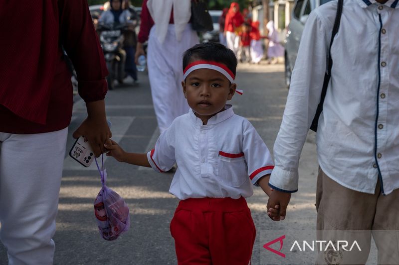 Pawai anak merdeka di Palu