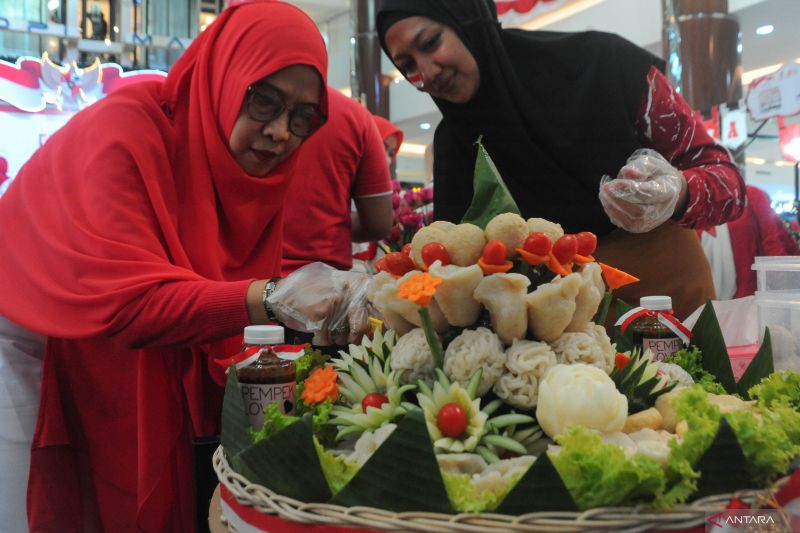 klepon-hingga-nasi-tumpeng-ini-kuliner-khas-di-hari-kemerdekaan-ri