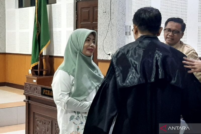 Hakim lanjutkan status tahanan kota terdakwa korupsi Disperindag Dompu