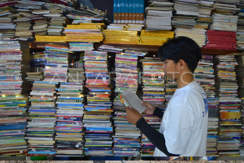 Festival literasi Tanah Ombak di Padang