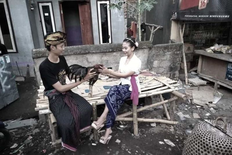 Tradisi Ngumbuq ajang pembuktian cinta di Desa Marong Lombok Tengah