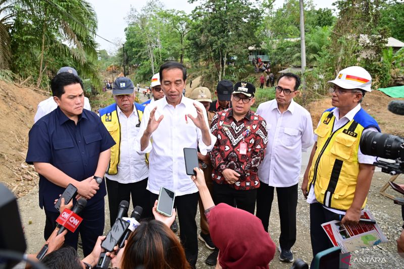 Presiden Jokowi sebut dampak TikTok Shop buat UMKM hingga pasar konvensional anjlok