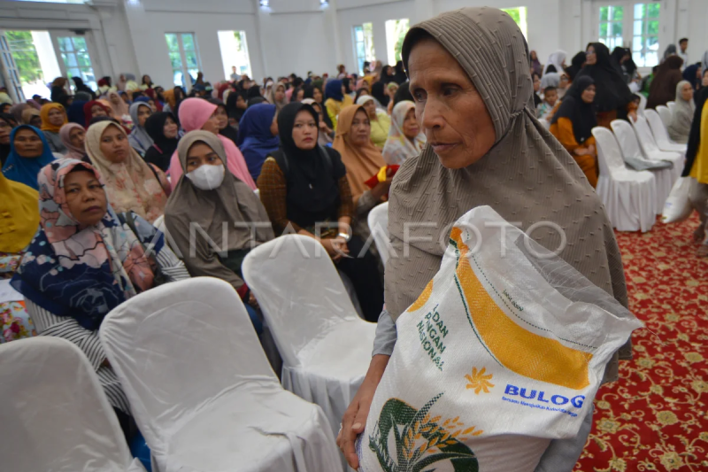 Penyaluran beras cadangan pemerintah di Bukittinggi