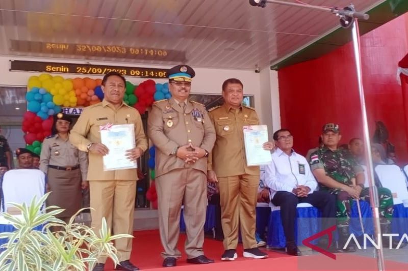 BPN NTT serahkan sertifikat tanah milik Pemda di Kupang