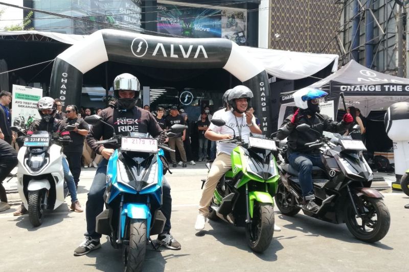 Preferensi motor listrik konsumen Indonesia menurut survei ALVA