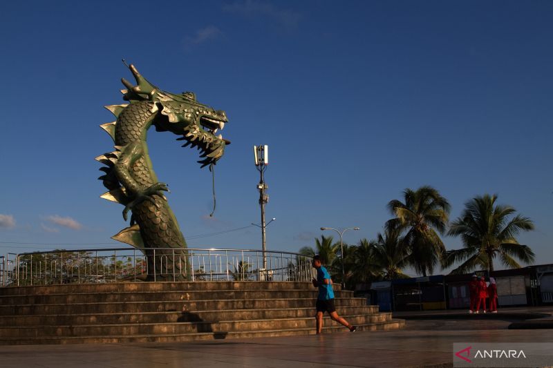 Patung naga kerajaan kesultanan Buton