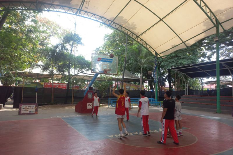 Taman Gor menjadi tempat favorit murid-murid sekolah ketika jam pembelajaran penjas