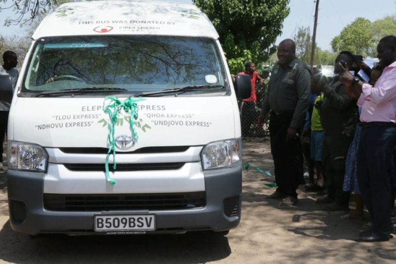 Botswana luncurkan bus "elephant express" 2