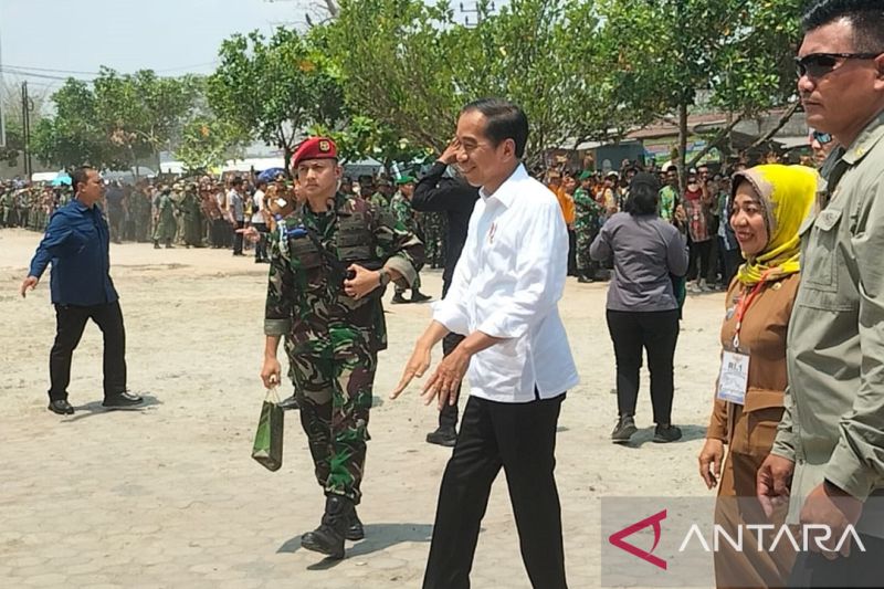 Presiden Joko Widodo kunjungi Pasar Rumbia Lampung