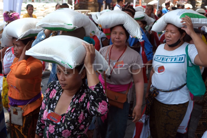 Bantuan pangan beras dan sembako di Gianyar Bali