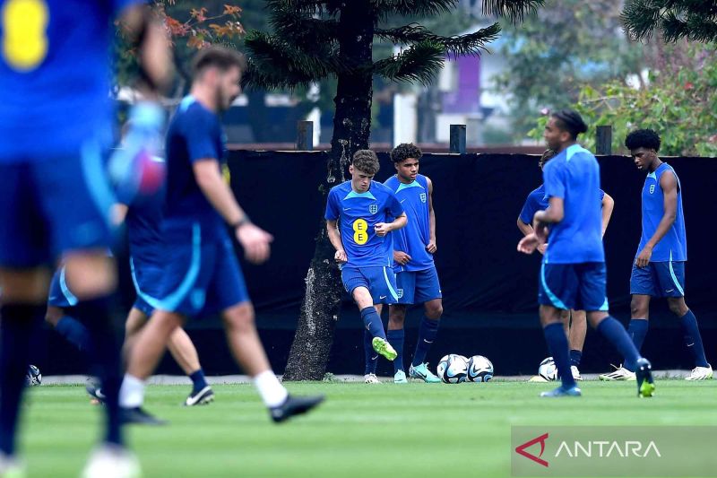 Timnas Inggris berlatih jelang berlaga di Piala Dunia U-17